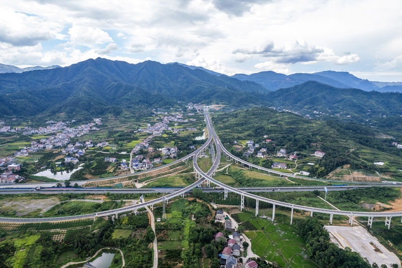 確?；緦?shí)現(xiàn)社會(huì)主義現(xiàn)代化取得決定性進(jìn)展 ——寫(xiě)在黨的二十屆四中全會(huì)召開(kāi)之際